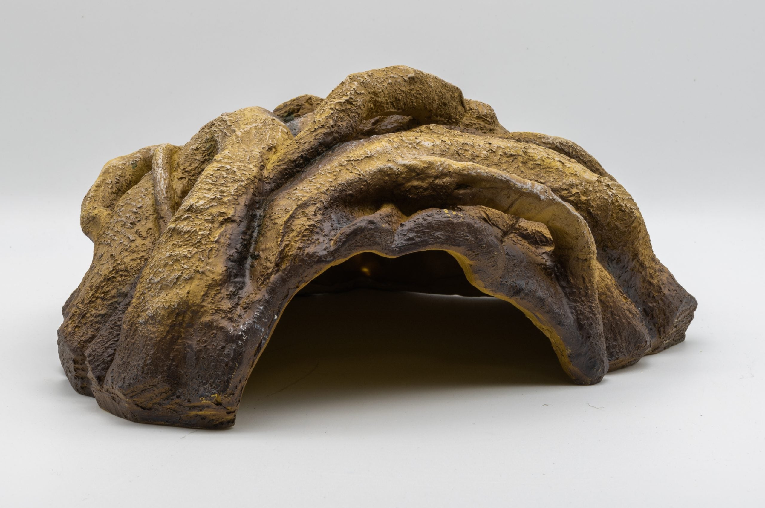 Root Cave - 23.5×20.5×9.5cm